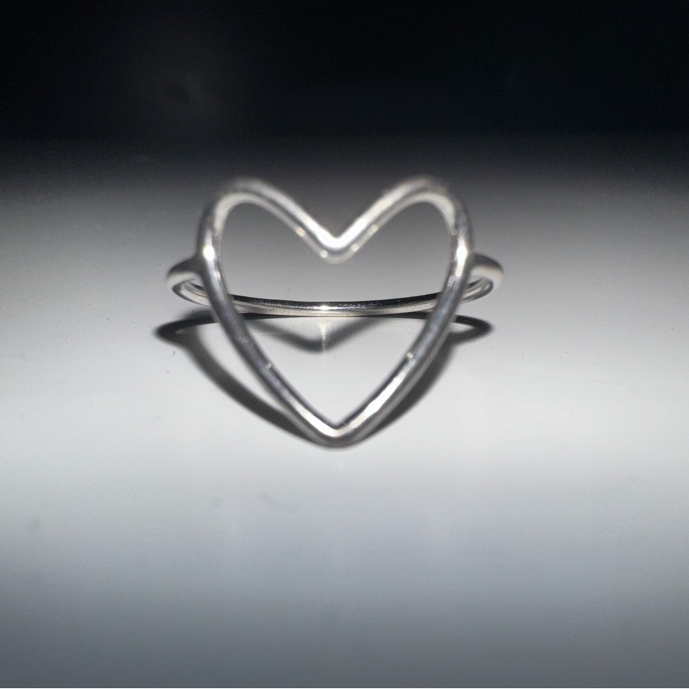 Pura Vida Silver Heart Outline Ring